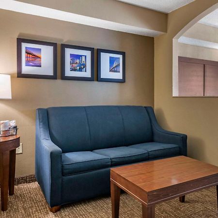 Comfort Suites Baymeadows Near Butler Blvd Джэксонвиль Экстерьер фото
