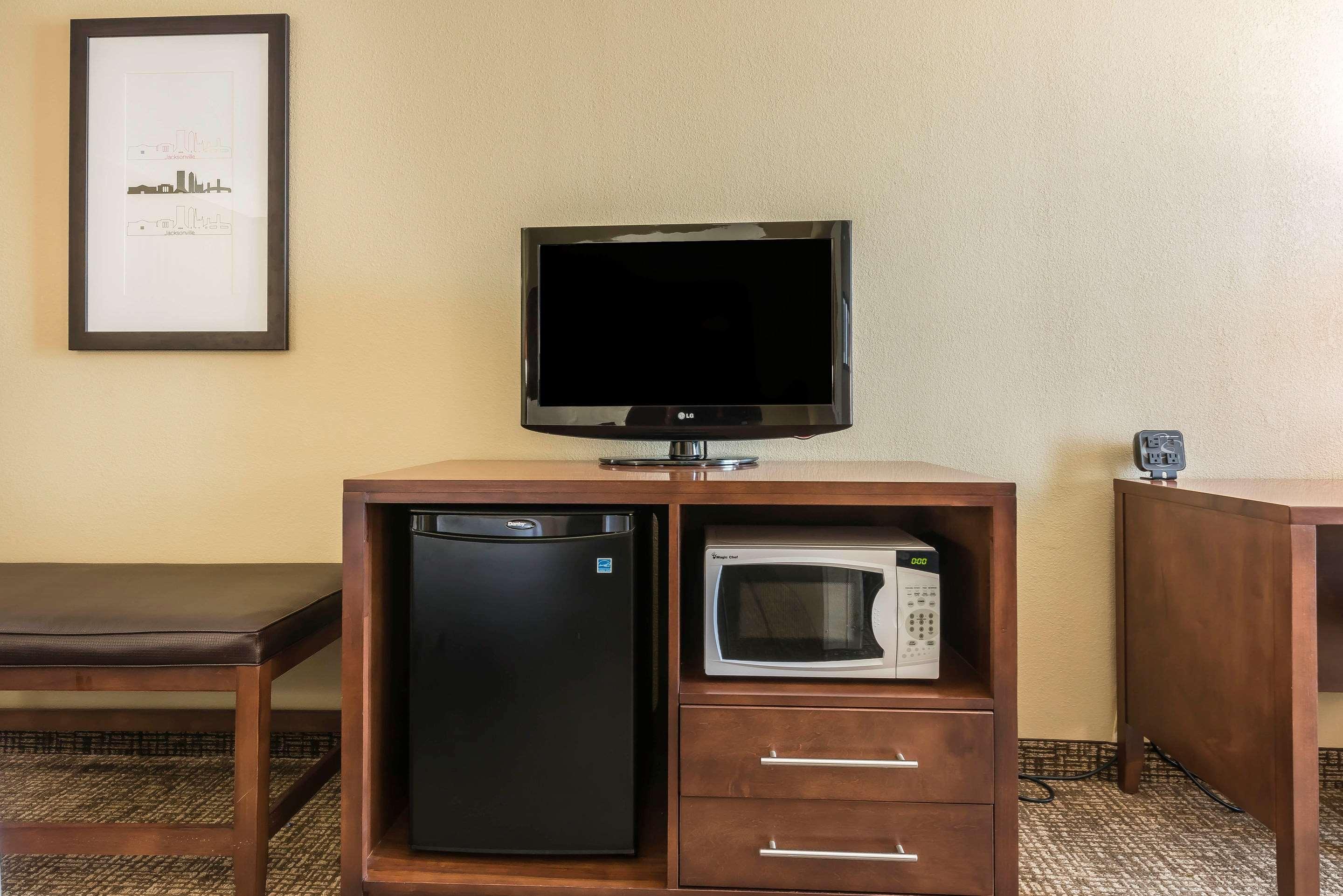 Comfort Suites Baymeadows Near Butler Blvd Джэксонвиль Экстерьер фото