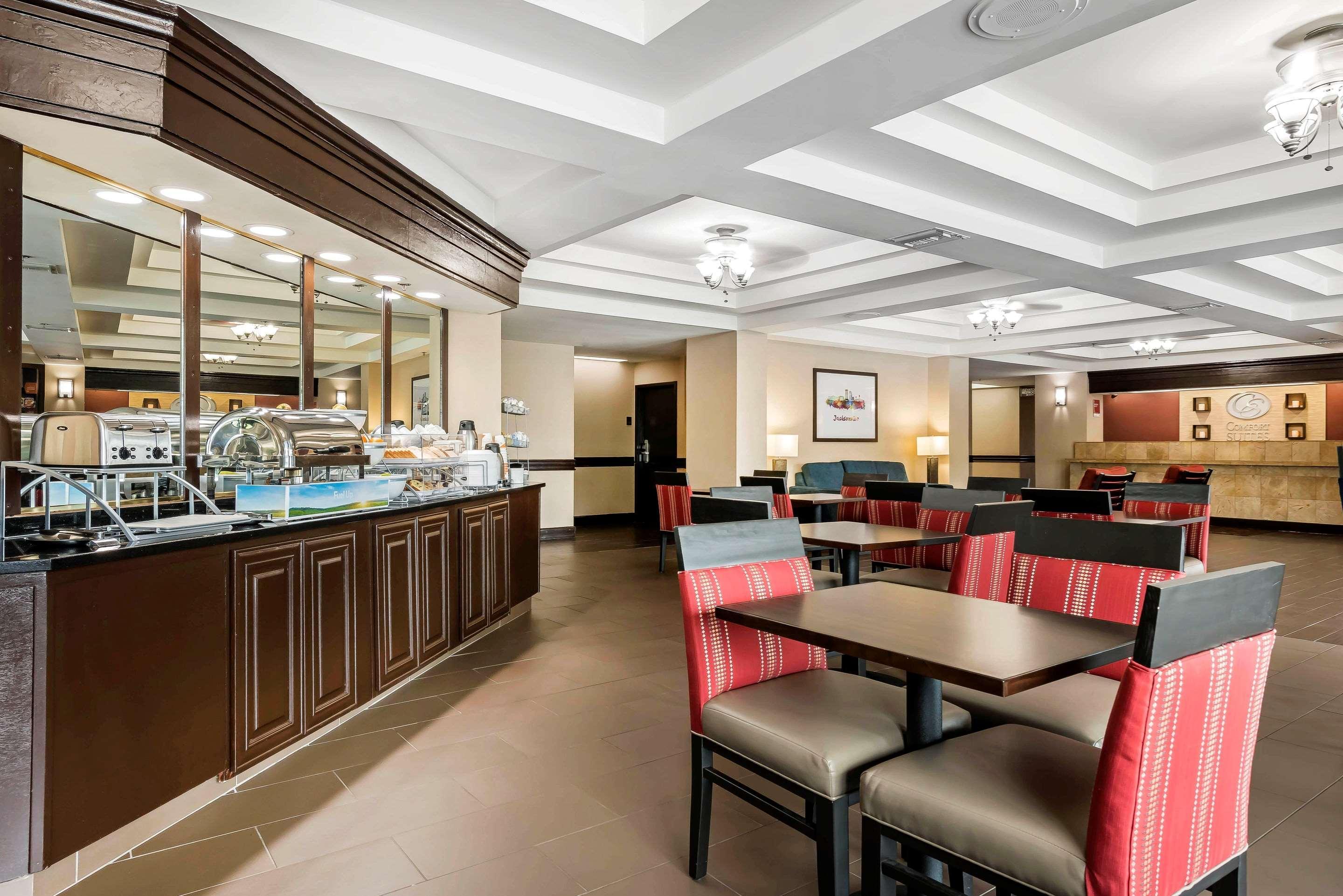 Comfort Suites Baymeadows Near Butler Blvd Джэксонвиль Экстерьер фото