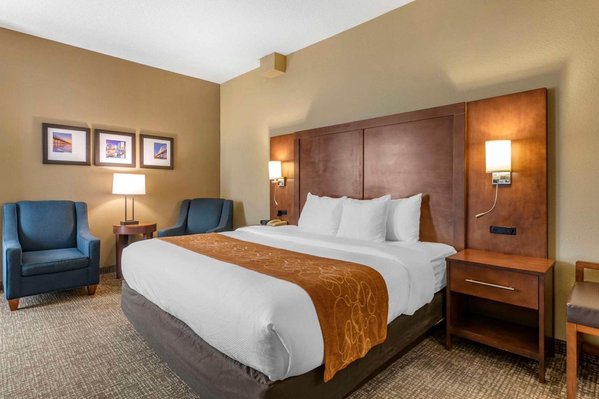 Comfort Suites Baymeadows Near Butler Blvd Джэксонвиль Экстерьер фото
