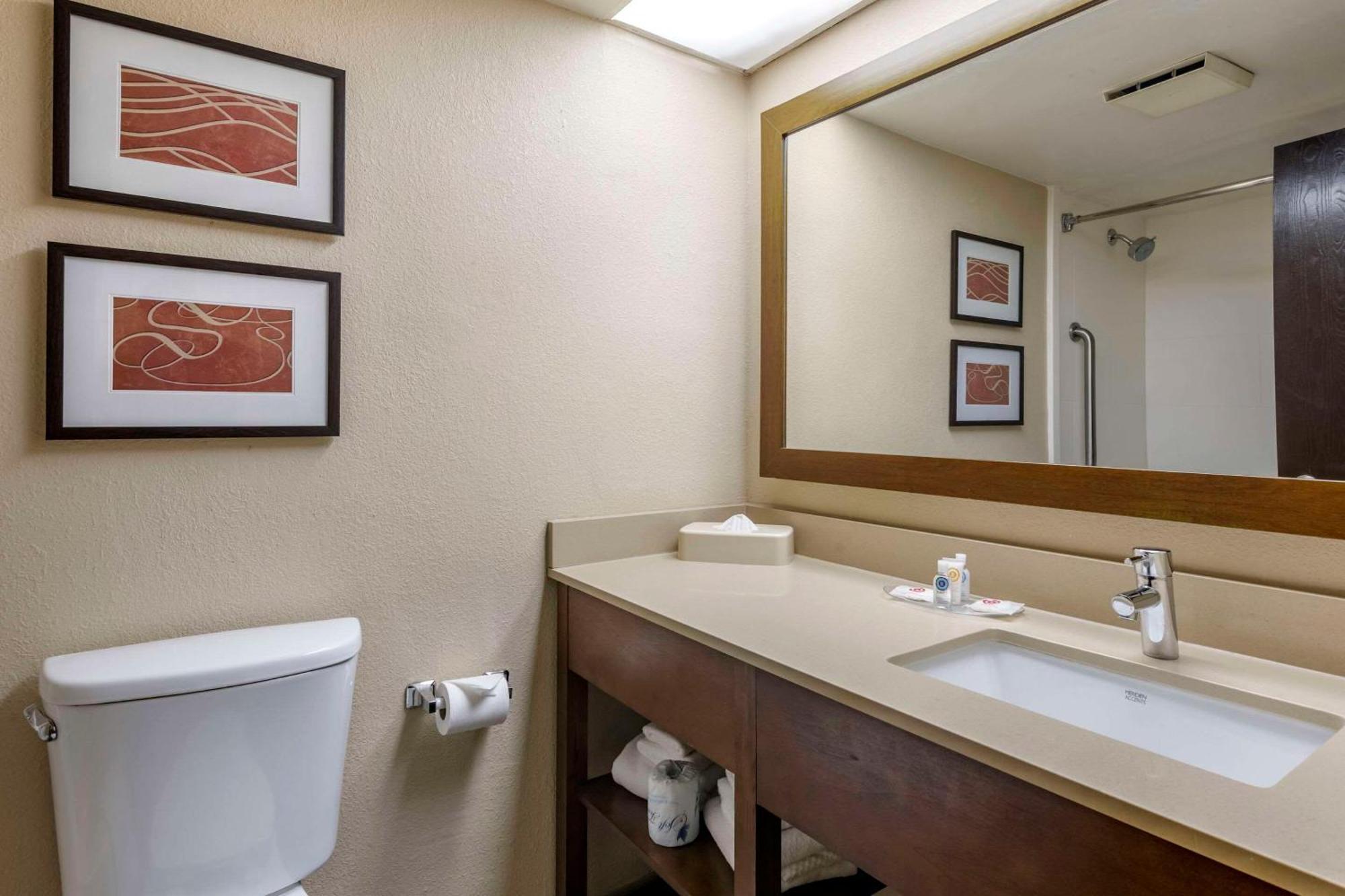 Comfort Suites Baymeadows Near Butler Blvd Джэксонвиль Экстерьер фото